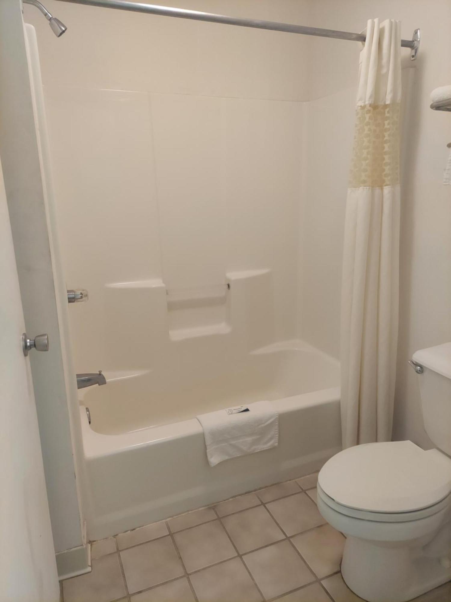 Shelaine Inn Jeffersonville Εξωτερικό φωτογραφία
